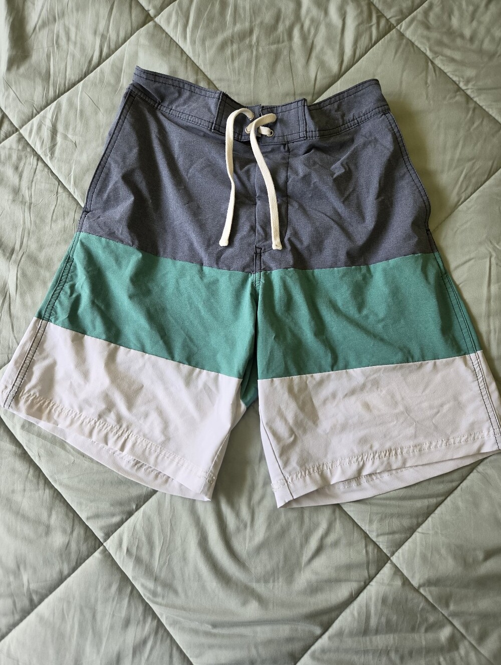 H&M Men’s Colorblock Boardshorts Swim Trunks Size Medium